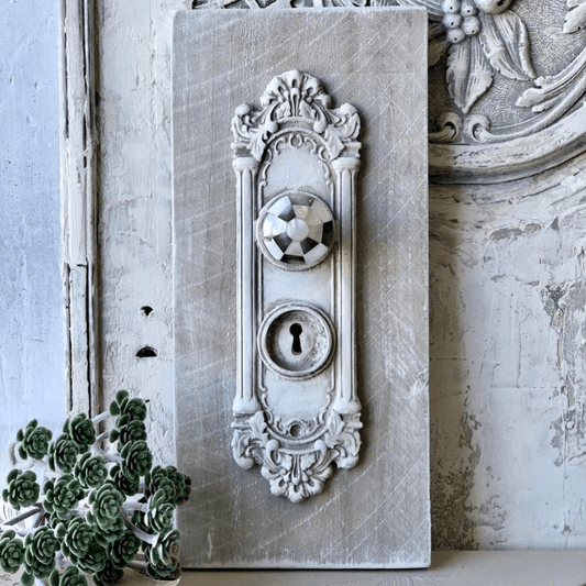 Create a DIY Vintage Hook Using an Applique Chalk Paint & a Knob