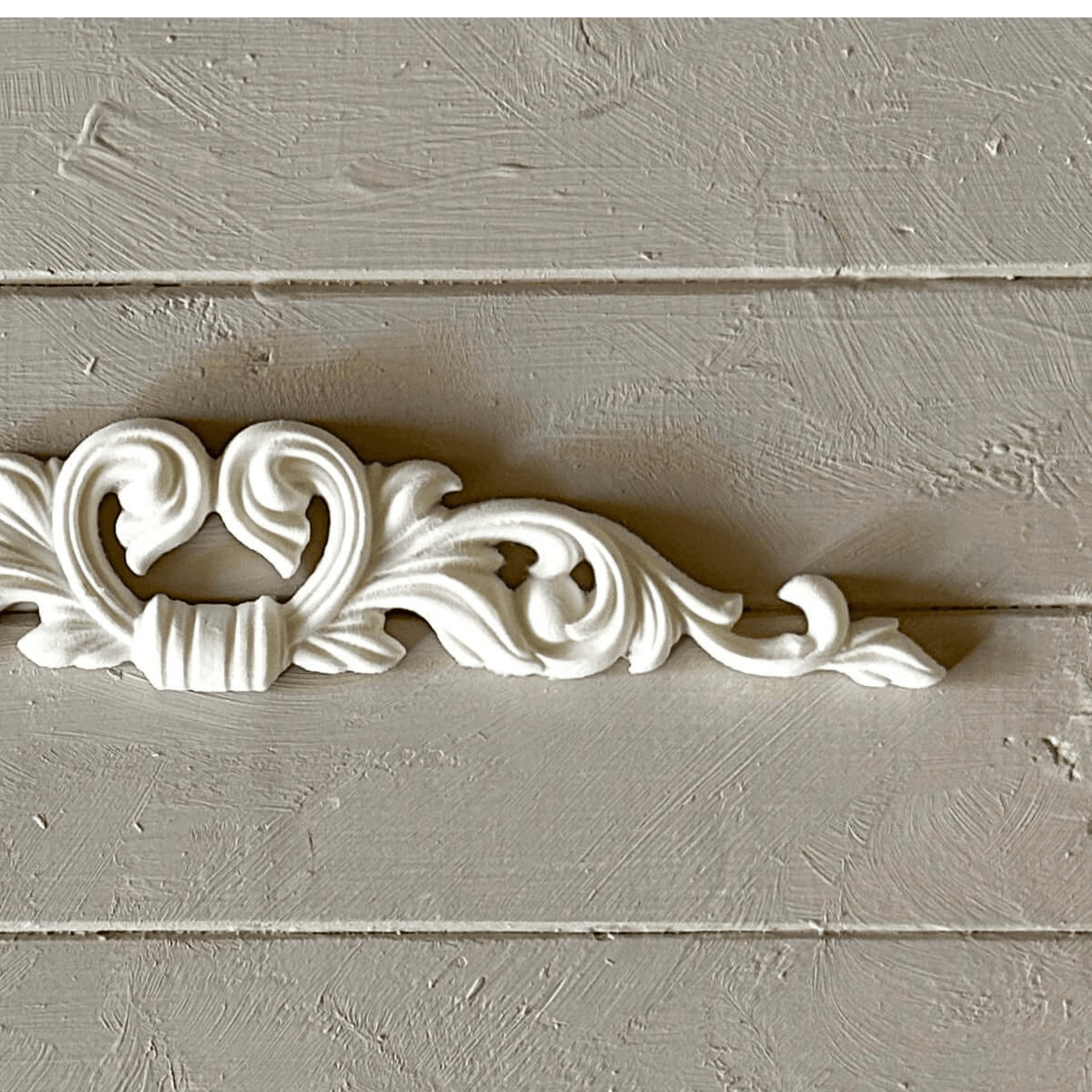 Pediment 024 - Resin Applique for Furniture & Crafts