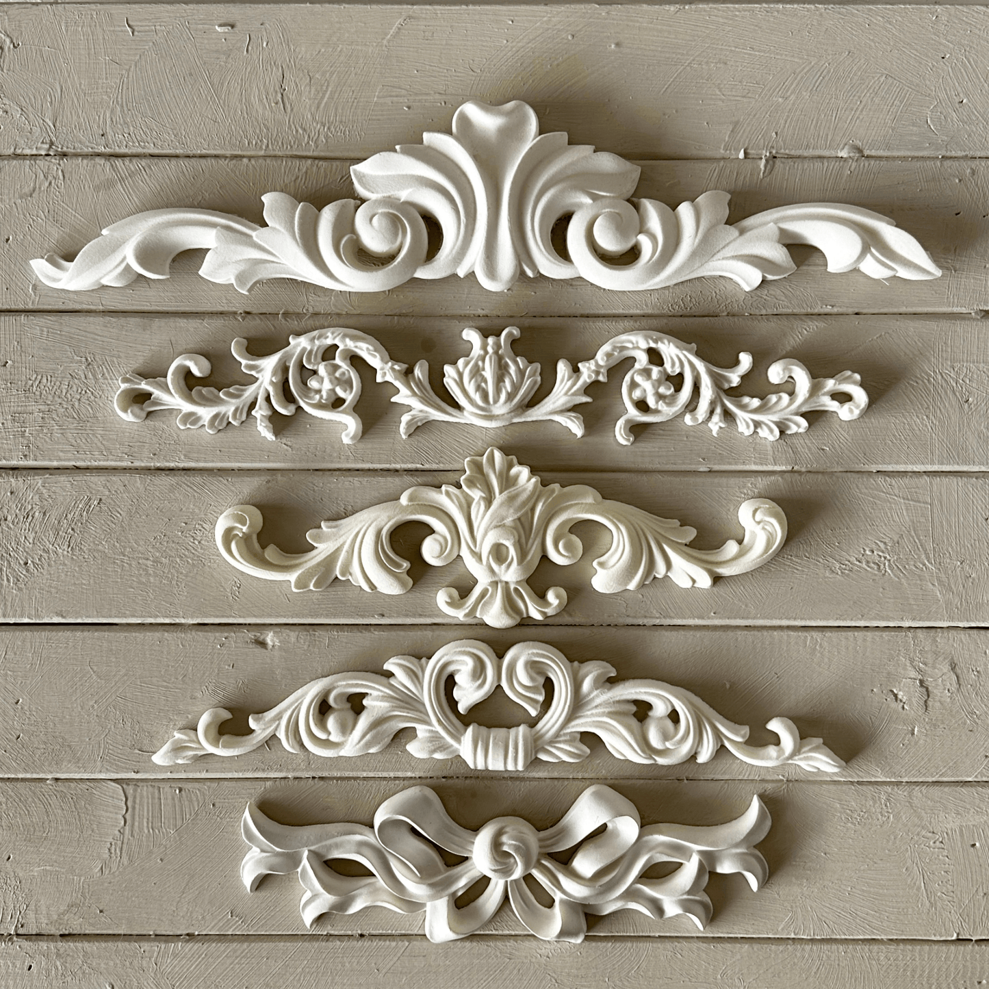 Pediment 004 - Resin Applique for Furniture & Crafts