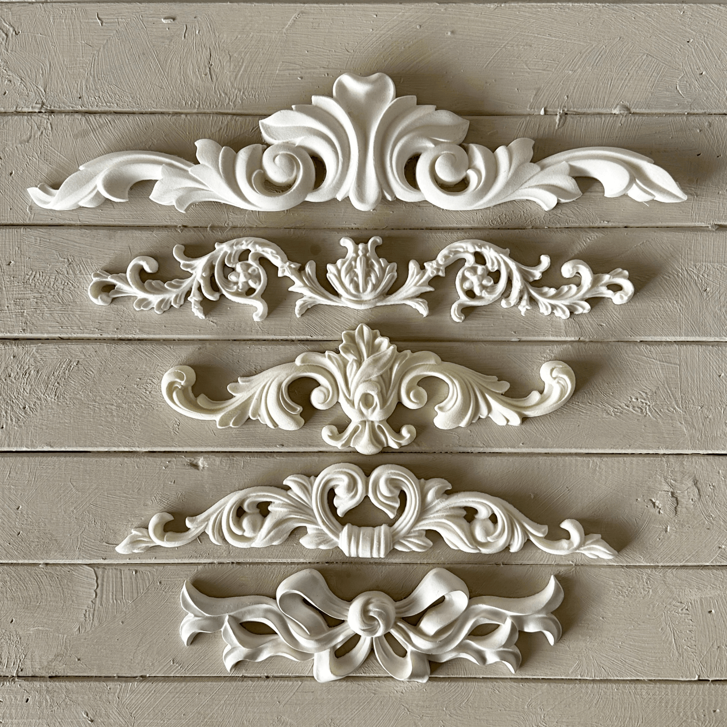 Pediment 024 - Resin Applique for Furniture & Crafts
