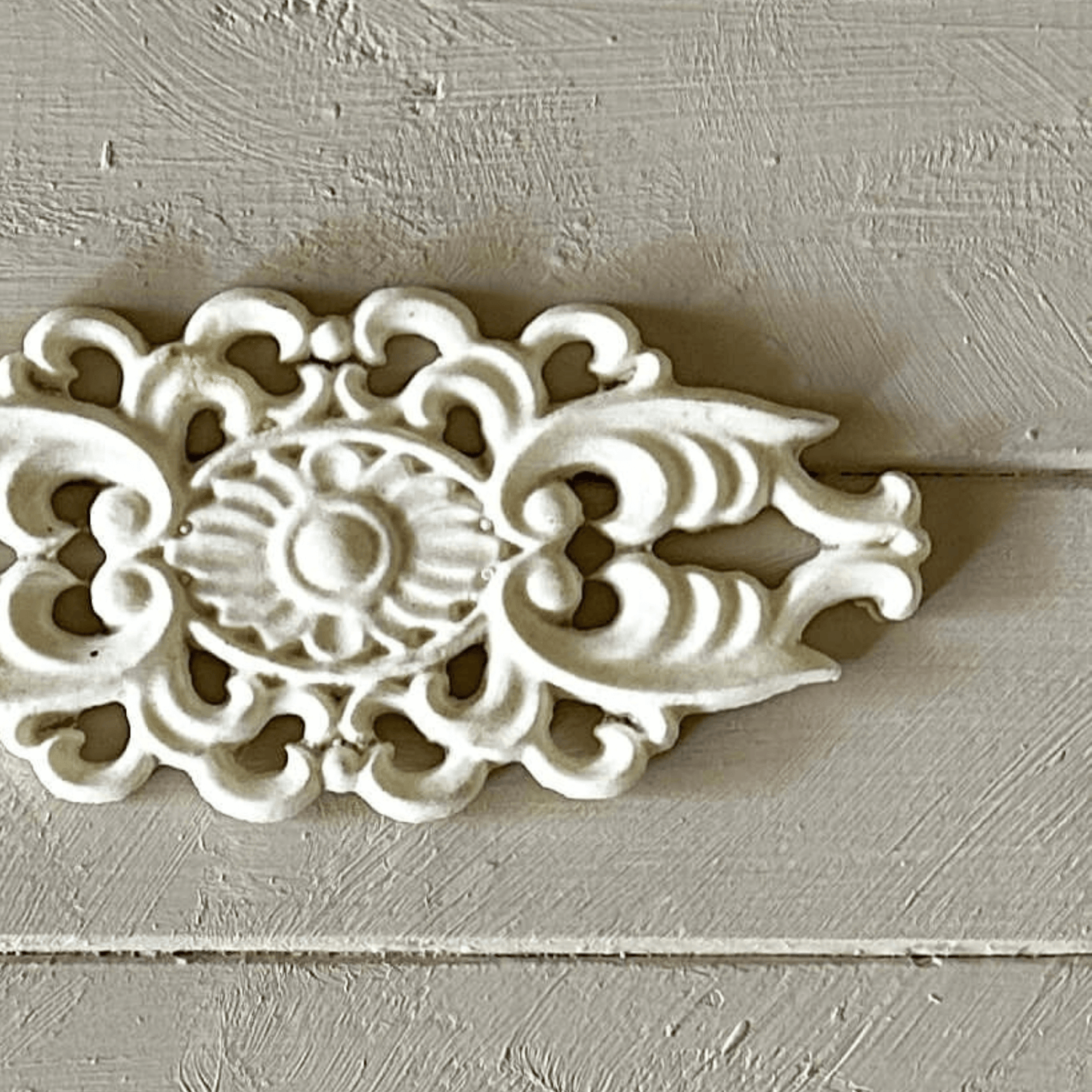 Plaque 008 - Resin Applique for Furniture & Crafts