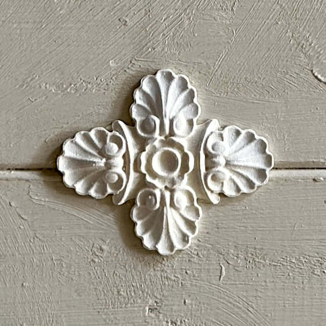 Plaque 019 - Resin Applique for Furniture & Crafts
