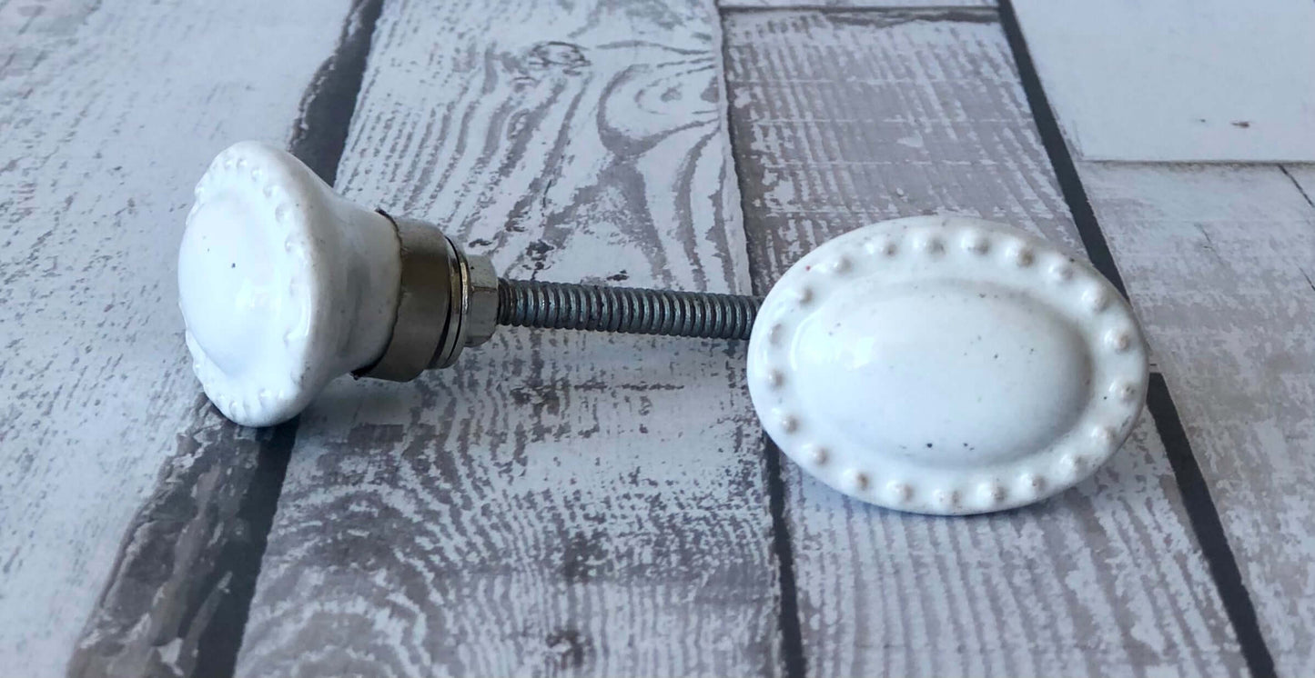 Camille - White Vintage Ceramic Knob