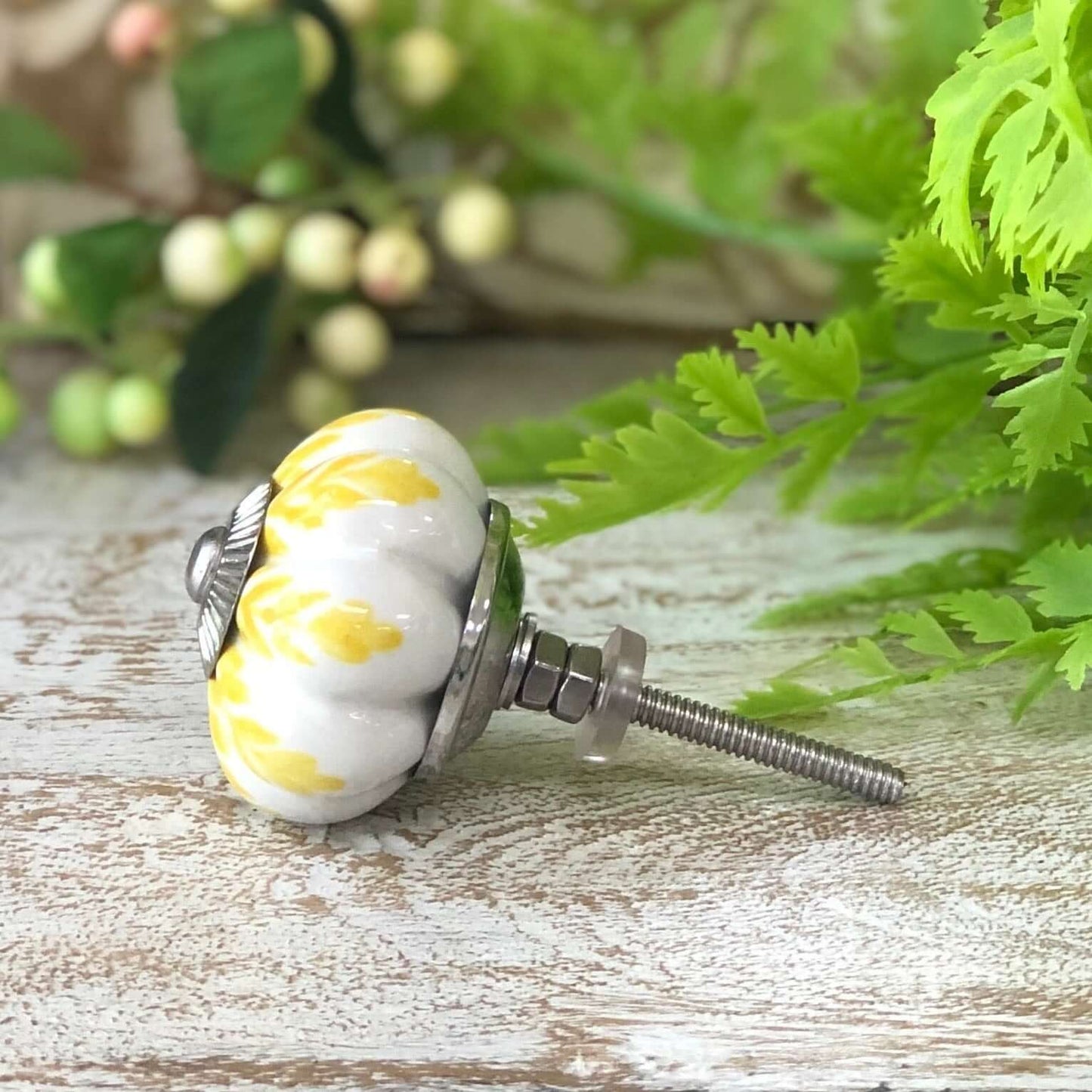 Heidi Yellow Leaf Pumpkin Knob